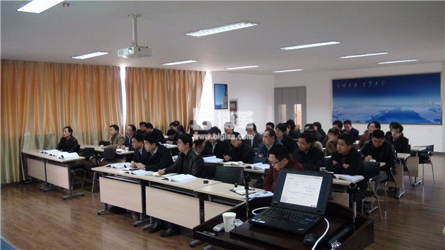 大全電氣金牌班組長培訓 大全電氣金牌班組長培訓